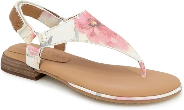 Gentle Souls by Kenneth Cole Women's Holly Flat Sandal