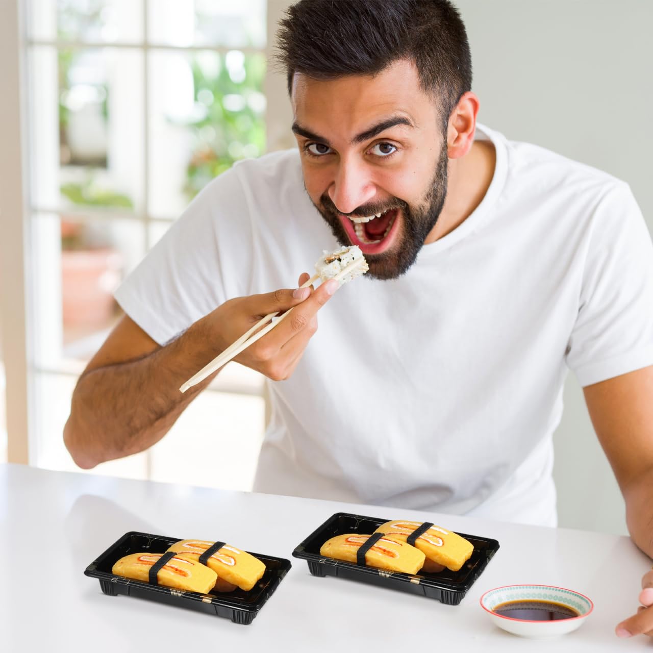 DOITOOL 50 cajas desechables de sushi, bandejas de sushi, recipientes de preparación de comidas, lonchera desechable con tapa, contenedores de almacenamiento de alimentos para cocina, restaurante