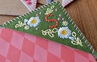 Vista 8 de Marcapáginas de esquina bordado a mano personalizado – Envío desde Estados Unidos – 26 letras y 4 estaciones – Marcapáginas de fieltro triángulo