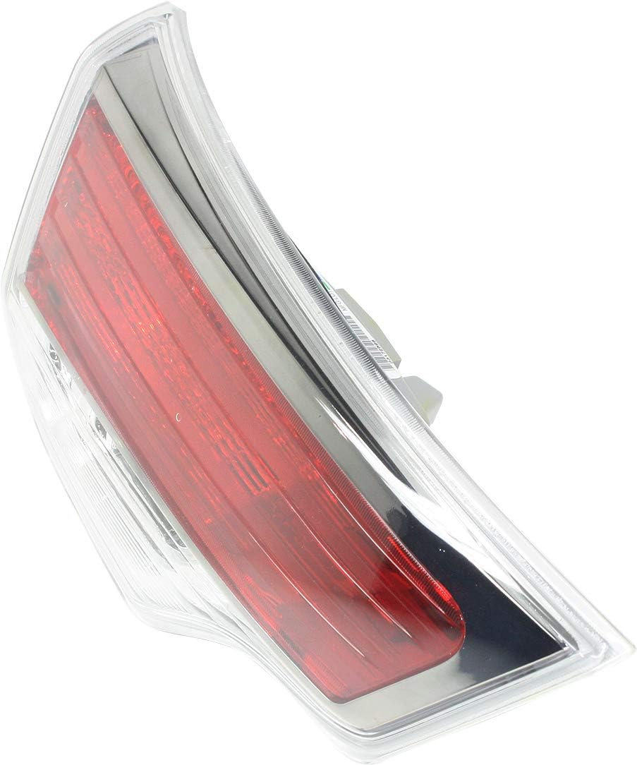 Garage-Pro Tail Light Compatible with Toyota Highlander 2014-2016 Mounts on Liftgate Halogen With bulb(s) Driver Side, Inner TO2802115