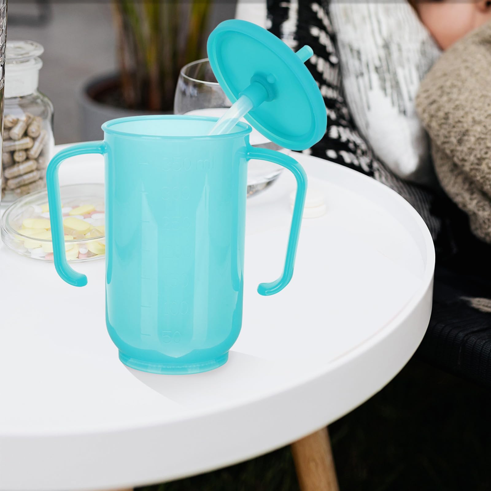 CRAFTHROU Vaso para Alimentación Líquida Doble Asa y Plástico Resistente, Fácil de Agarrar, Adecuado para Pacientes Postrados en Cama y Personas Mayores