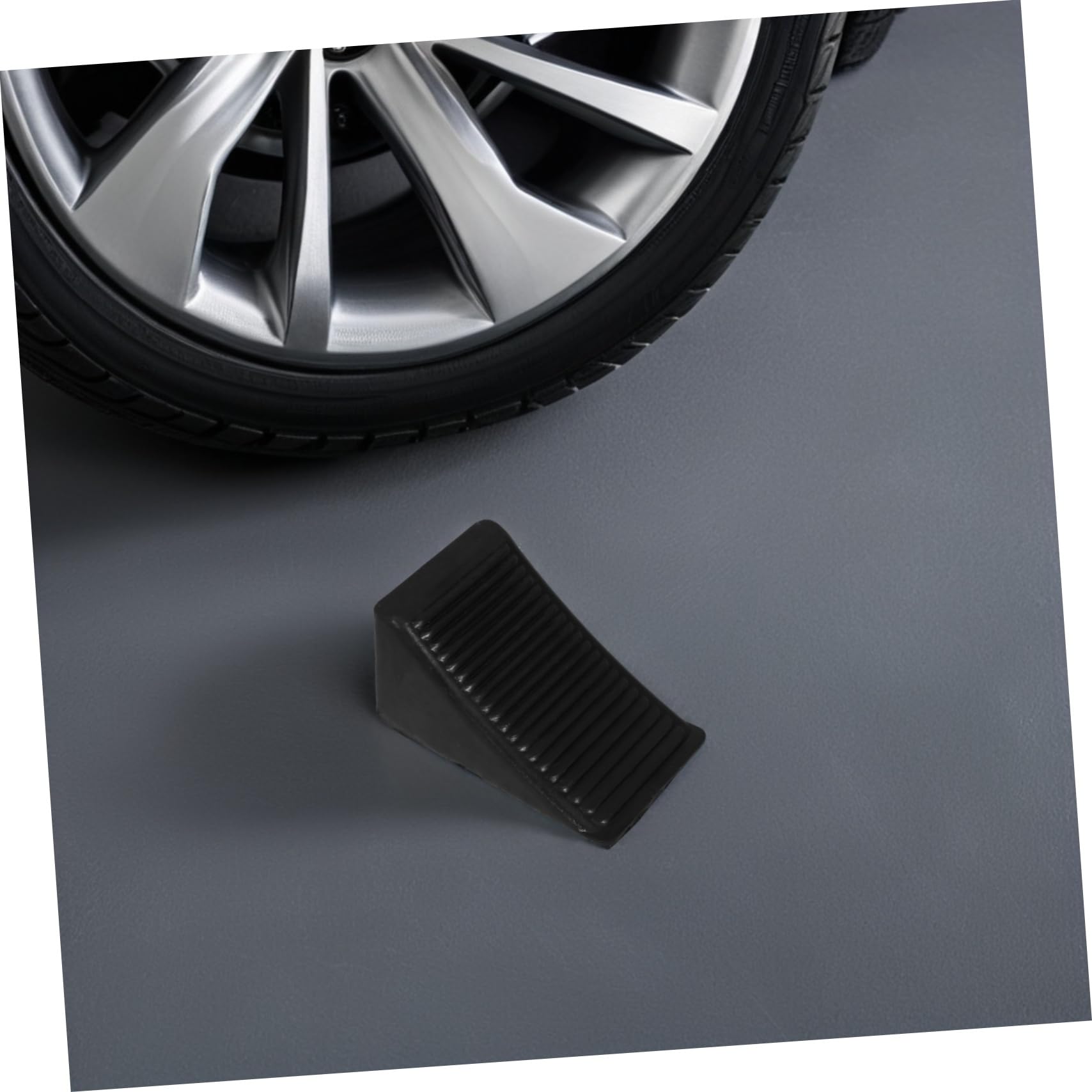Ipetboom 2 Calzos para Ruedas De Coche Tope De Bloque con Aro para Neumáticos - Calzos De Goma Y Plástico para Garajes Autocaravanas Y Aparcamientos Al Aire Libre -