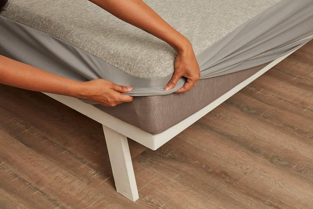 Wakefit100% Waterproof Premium Cotton Mattress Protector (200 x 120 cms - Double Size, Grey) | Breathable and Hypoallergenic Ultra Soft Fitted Bed Protector