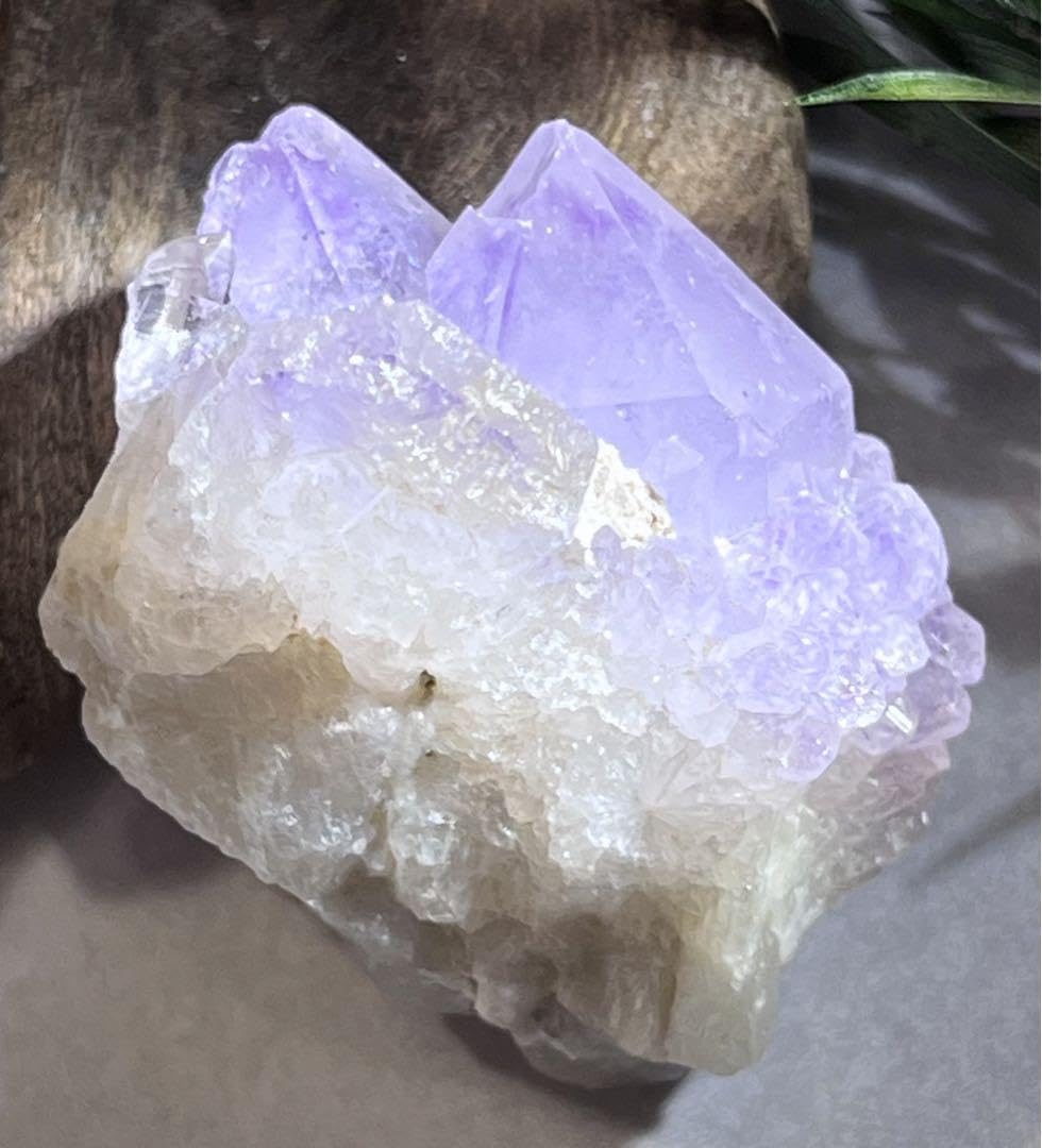 レインボー✨　ファントム　カクタスアメジスト　サボテン水晶　クラスター　原石 Amazon.co.jp: ファントム レインボー カクタスアメジスト