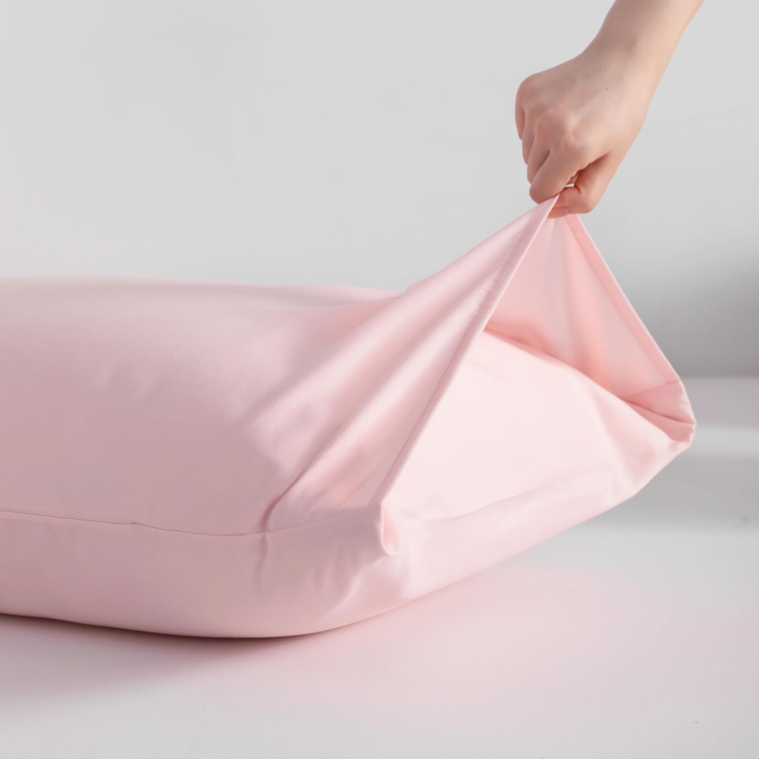 NTBAY Standard Pillowcase Set - 2 Pack Brushed Microfiber 20x26 Pillowcases - Soft, Wrinkle-Free, Fade-Resistant, Stain-Resistant, Blush Pink Pillowcases with Envelope Closure - 20x26 Inches - Image 5