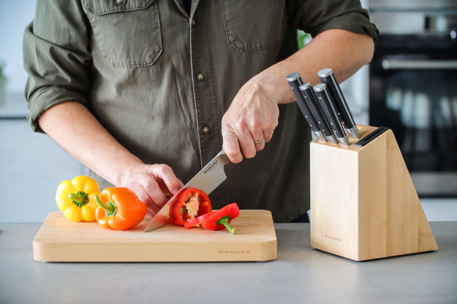 KitchenAid Gourmet Juego de cuchillos de acero japonés de 5 piezas con afilador y bloque de madera de abedul