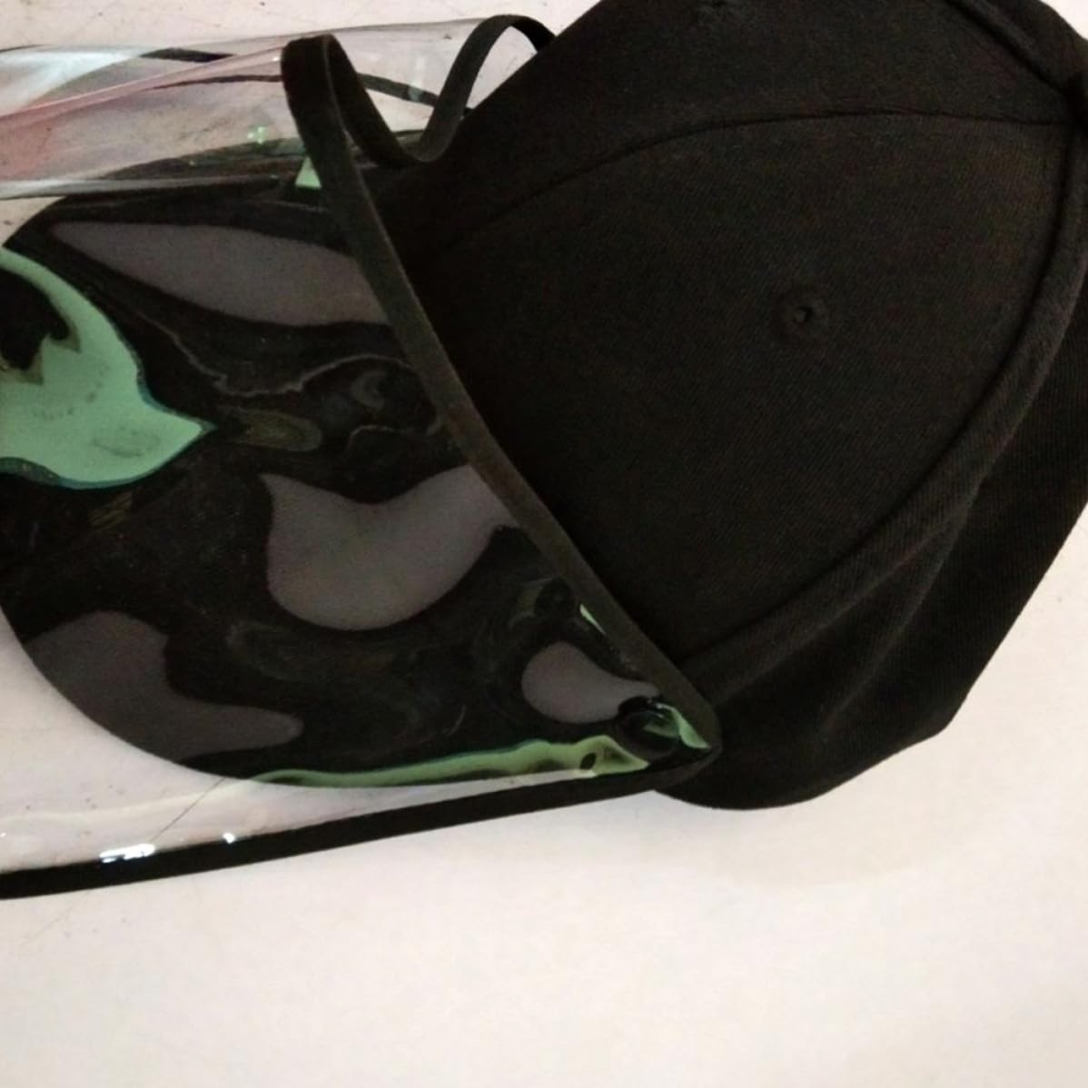 Plastic Face Protective with Oil-proof Guard, Lightweight Cooking for Home and Kitchen Use, Black Anti-fog Sunshade Cap