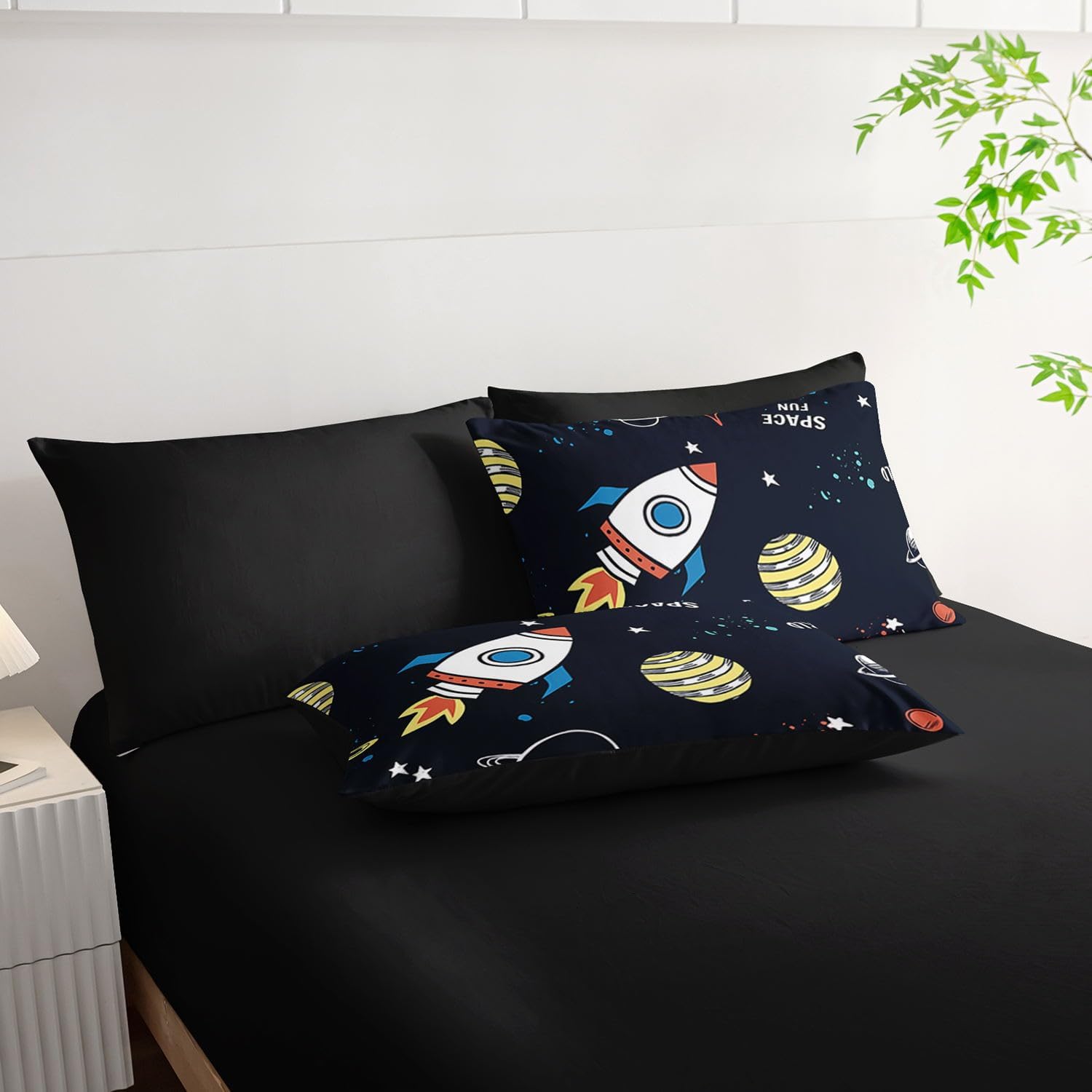 7Pcs Space Comforter Set Astronaut Space Rocket Printed Bedding Set with 1 Comforter, 1 Flat Sheet, 1 Fitted Sheet and 4 Pillowcases for Boys and Girls Bedroom (Astronaut Queen