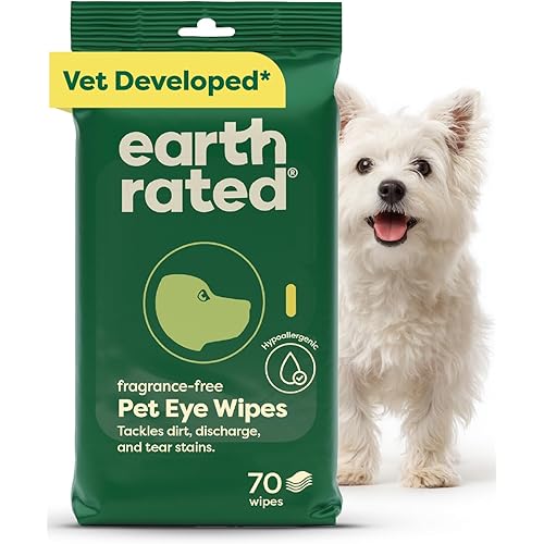 Earth Rated Vet-Developed Dog Eye Wipes, Hypoallergenic Pet Wipes for Dogs & Cats to Remove Dirt & Discharge, Fragrance Free, 70 Count