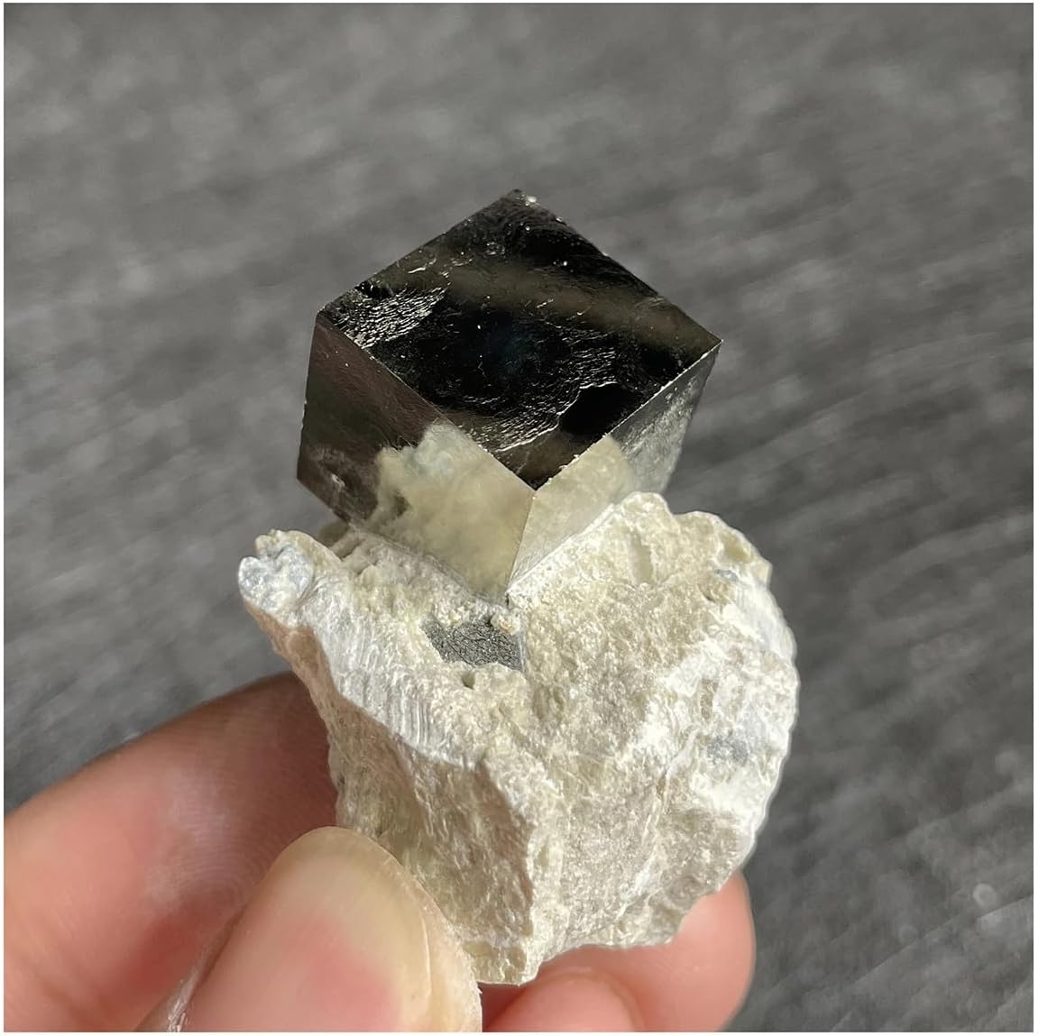 Crystal Stone Home Decor Natural Stone Pyrite Cube Crystal Mineral Raw Rock Decoration