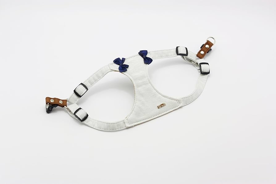 Amazon | AZERIA(アゼリア) トリックリボンハーネス M ホワイト