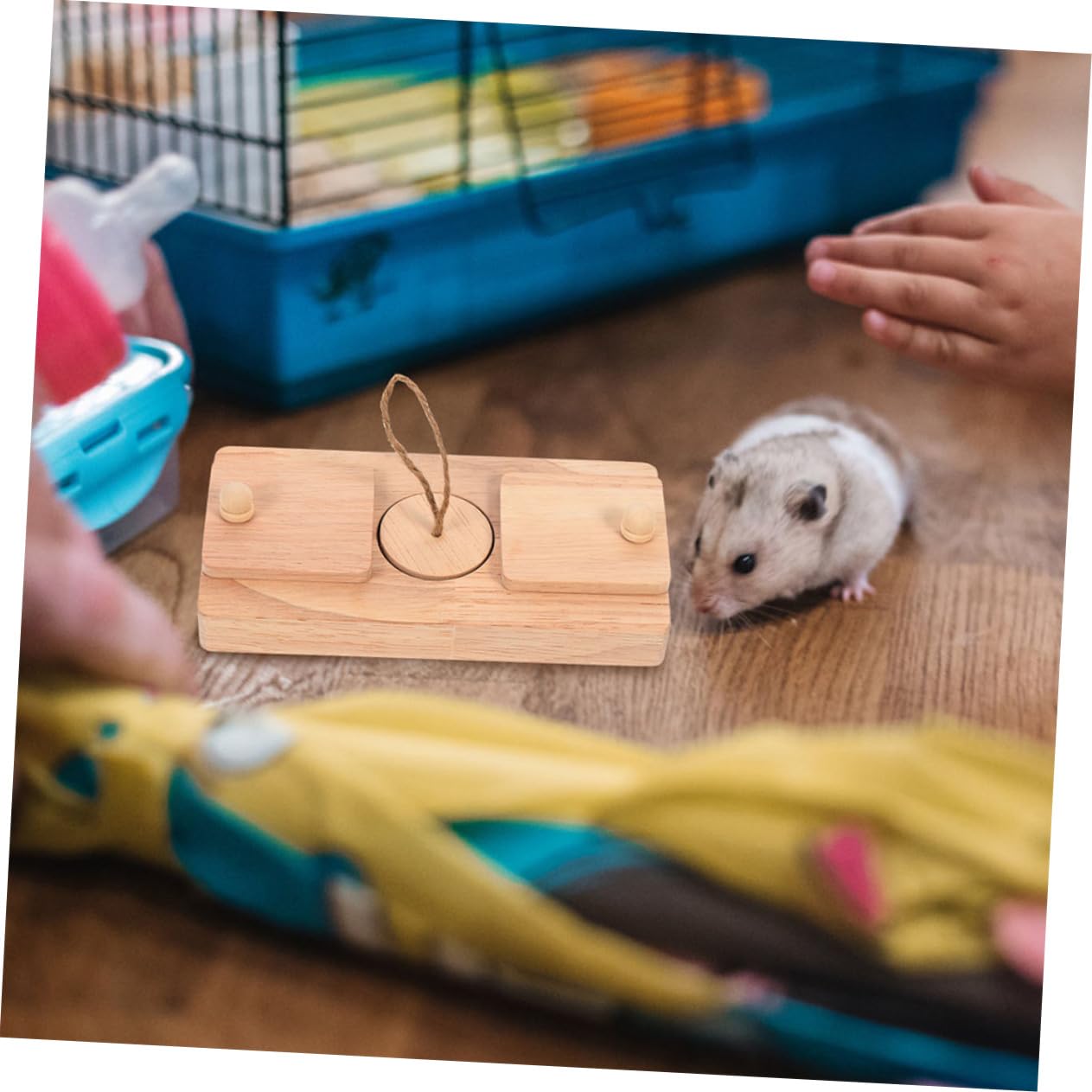 Ipetboom Giocattolo per Criceti in Legno 2 Pezzi per Gioco e Avventura | Area per Snack Nascosti, Aiuta Movimento e Riduce Noia, Adatto a Criceti Domestici