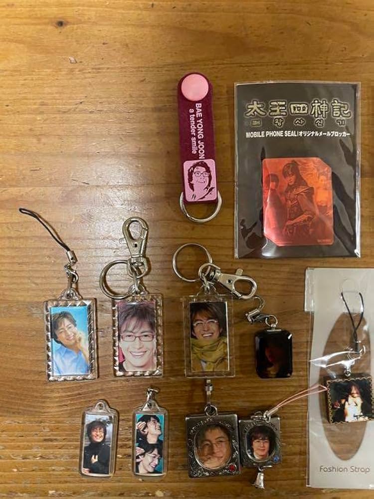 ペ・ヨンジュンさんグッズ The Memories　2005年,2006年 ヨン様（ペ・ヨンジュン）公式グッズ 紙袋 - メルカリ