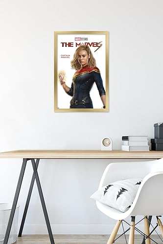 Miniatura 10 de Trends International Marvel The Marvels - Póster de pared de la serie Capitán Marvel Feature Series, 22.37 x 34.00 pulgadas, versión premium sin