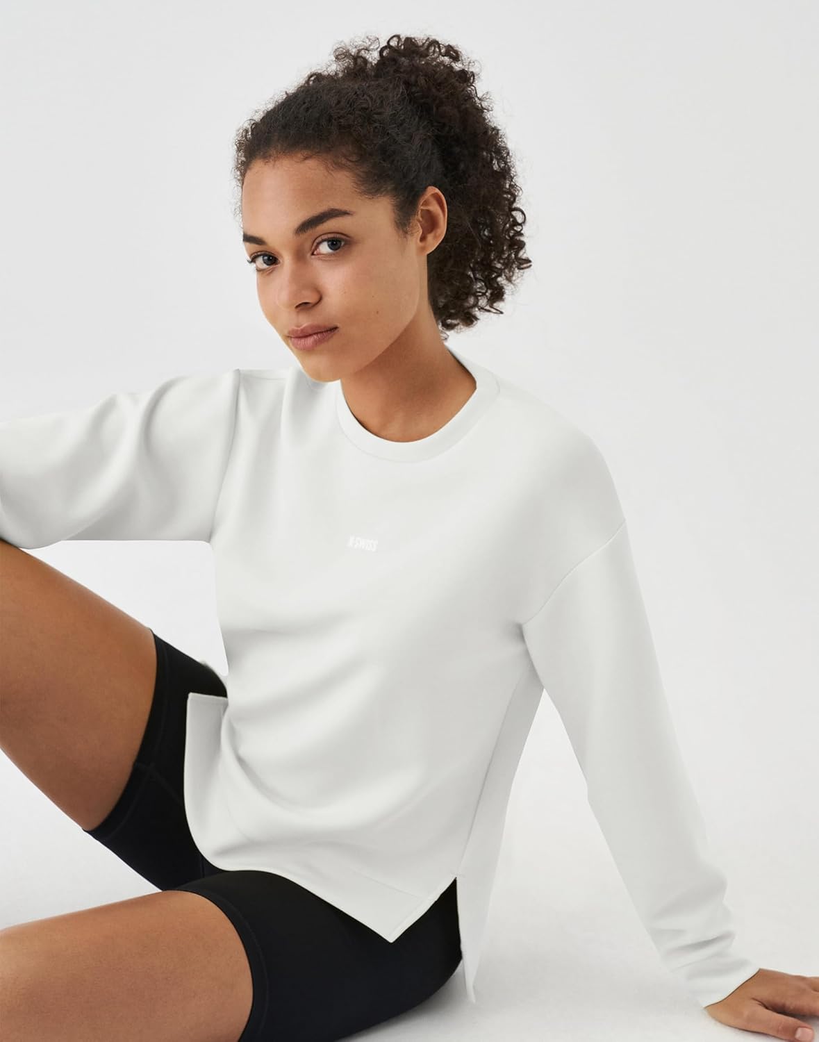 K-Swiss Cropped Sweatshirts for Women - Crewneck Pullover Sweatshirt Long Sleeve Workout Crop Tops Soft and Lightweight - Image 5