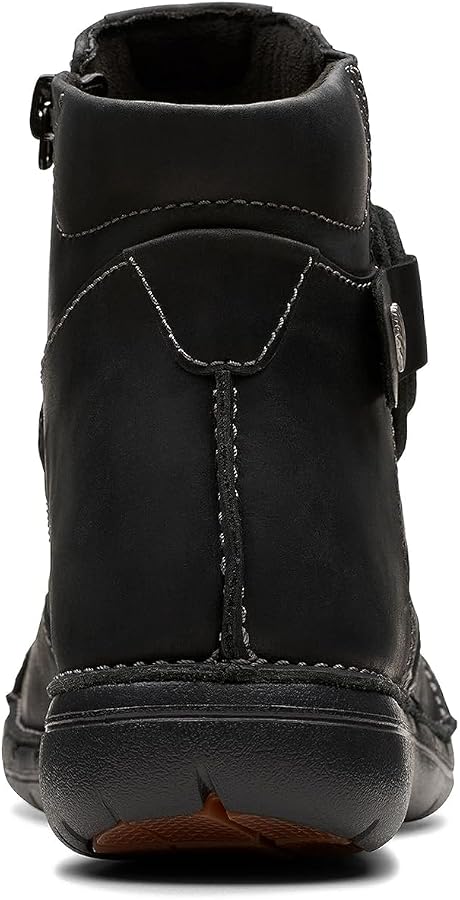 Clarks Unisex Un Loop Strap Sneaker, Black Leat, 0 US...