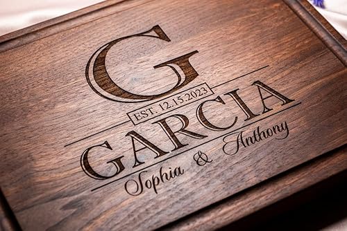 Miniatura 7 de Personalized Cutting Board, Custom Wedding, Anniversary or Housewarming Gift Idea, Wood Engraved Charcuterie, for Couples, Family and Clients
