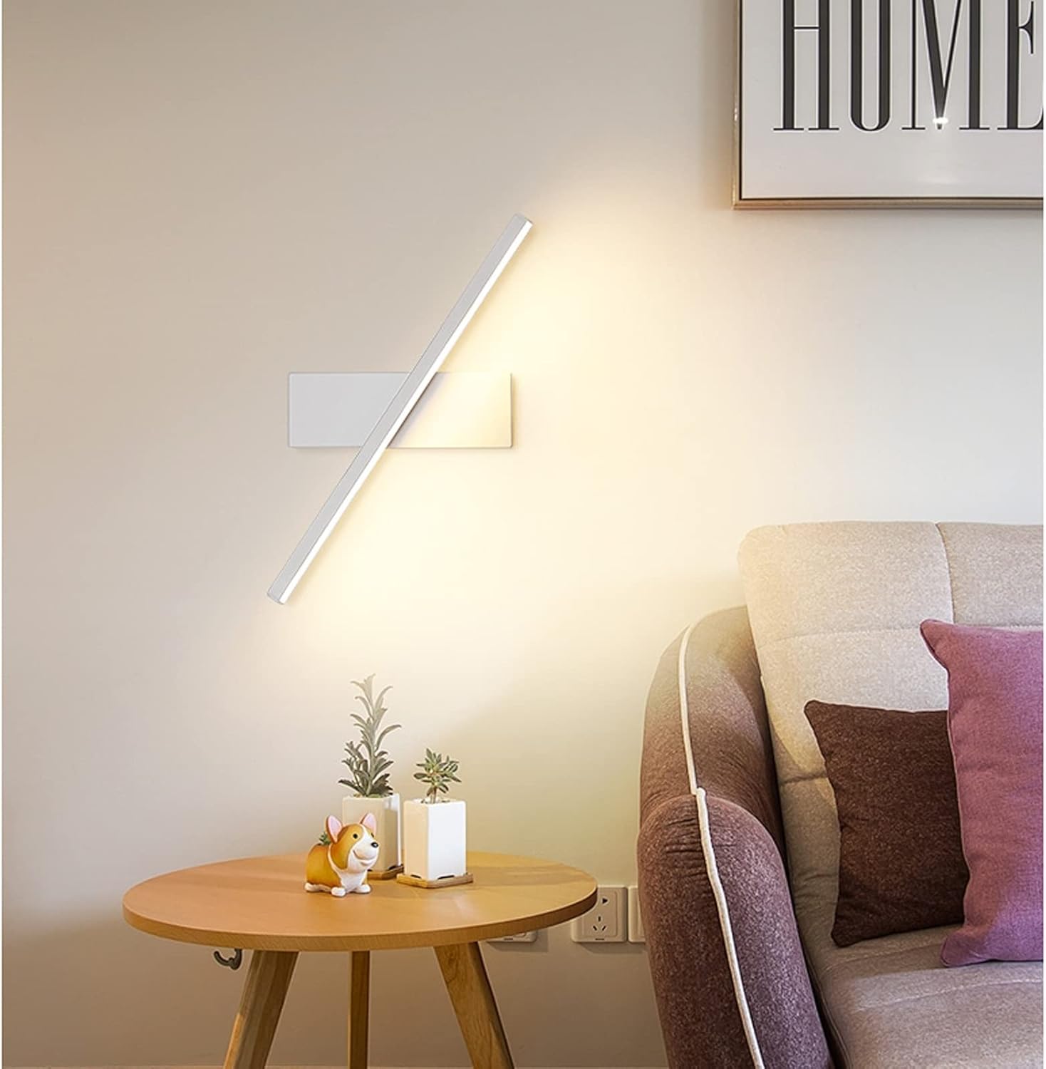 創造的なアメリカの近代的なミニマリストの壁ランプの寝室のベッド