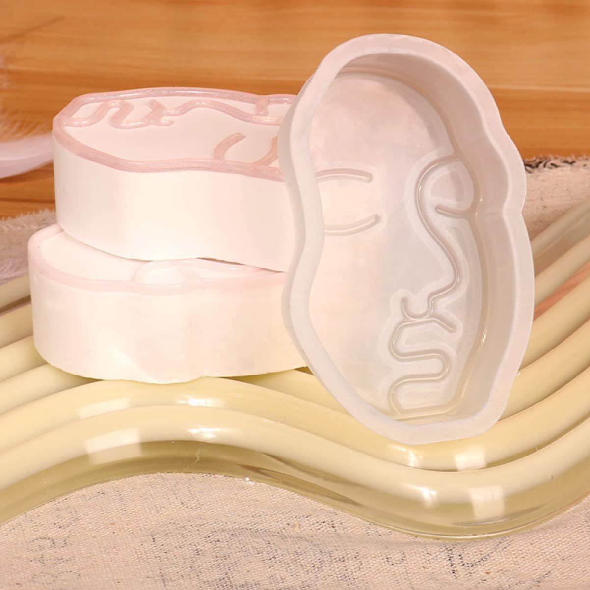 Uonlytech Moldes De Silicona Para Jabón Y Velas Forma De Cara Para Manualidades Diy Resistente Y Duradero Para Creaciones Artesanales 2 Piezas X 4