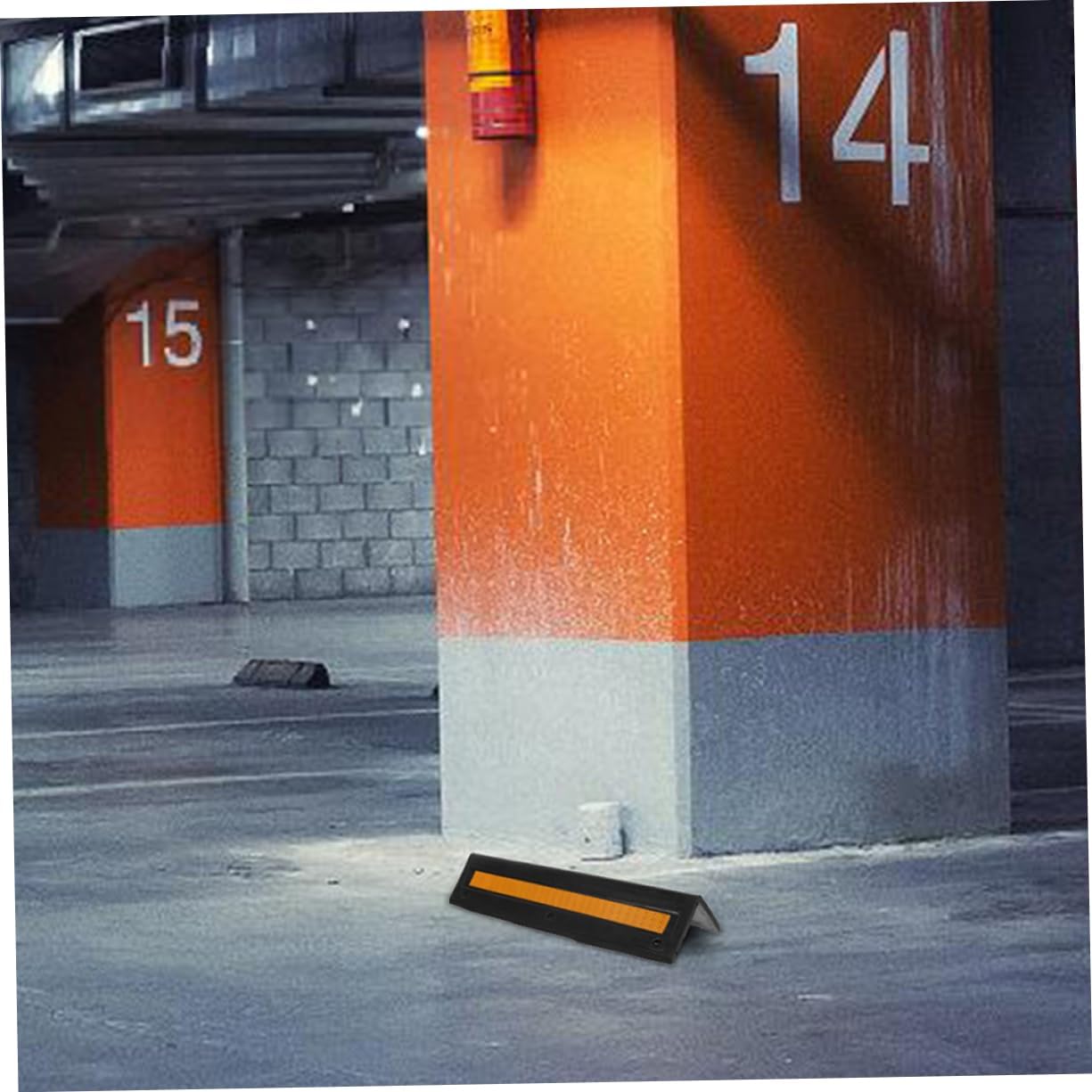Unomor Rubber Corner Guards with Reflective Strips for Easy Installation Wall Protectors for Parking Lots Robust Impact Absorption Vehicle Damage Prevention