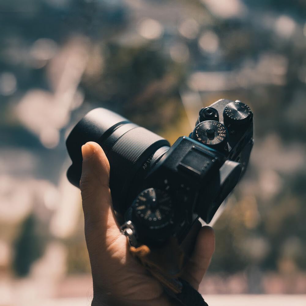 Amazon.com : Samyang 12mm F2.0 AF Ultra Wide Lens for