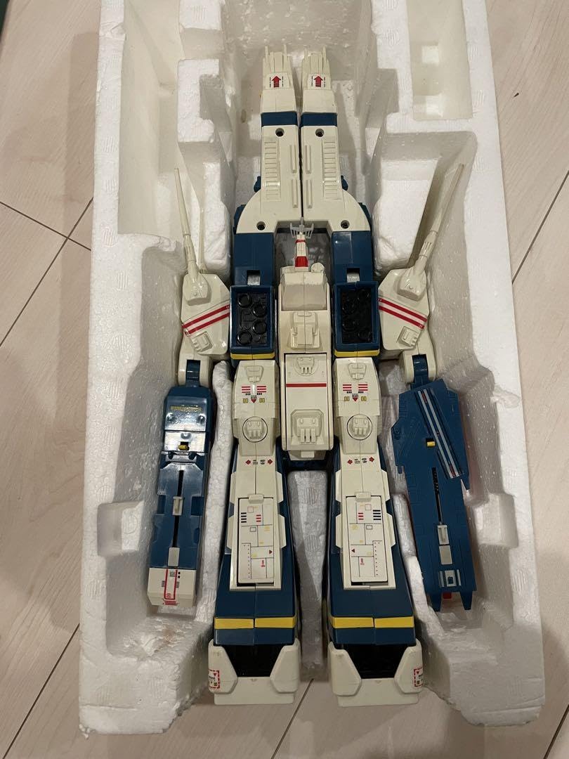 梱0.1]タカトクトイス 1/6300 SDF-1 マクロス強攻型 /超時空要塞