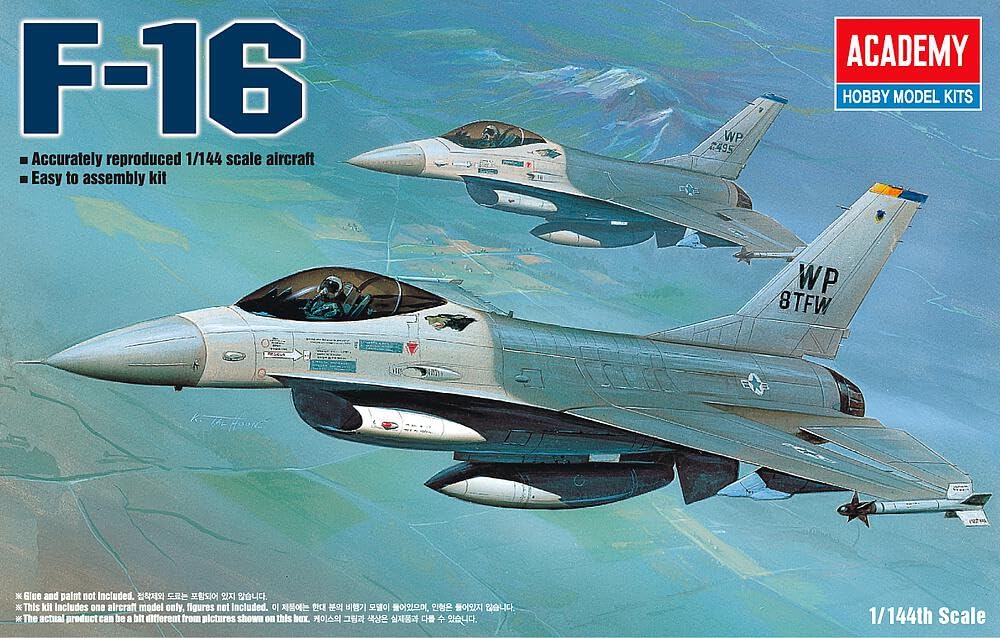 Academy F-16 Fighting Falcon