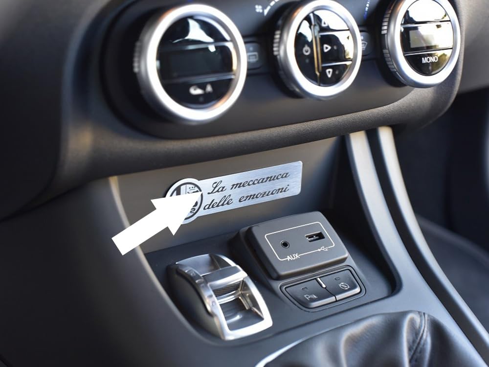 Copertura In Acciaio per Alfa_Romeo GIULIETTA - 1 Pezzo Emblema Targa Inox Metallo Spazzolato Interni Fatto Su Misura Decorazioni Tuning Accessori