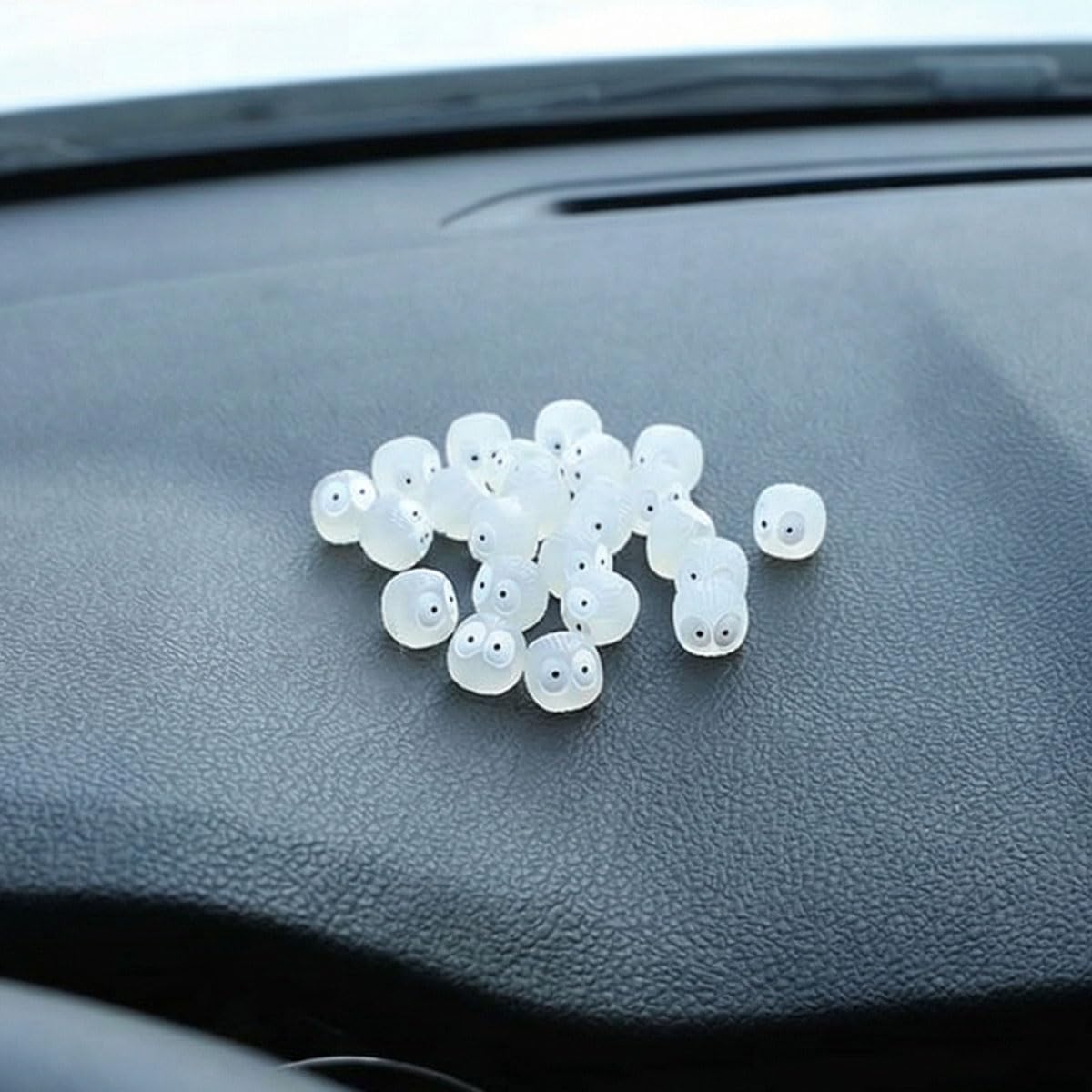 LAINLOY Polar Bear Car Rearview Mirror Accessories, Dashboard Car Ornament, Cute Funny Animal Decoration Presents, Auto Rearview Mirror Interior Accessories for Home Garden Office (Polar Bear-4 pcs)