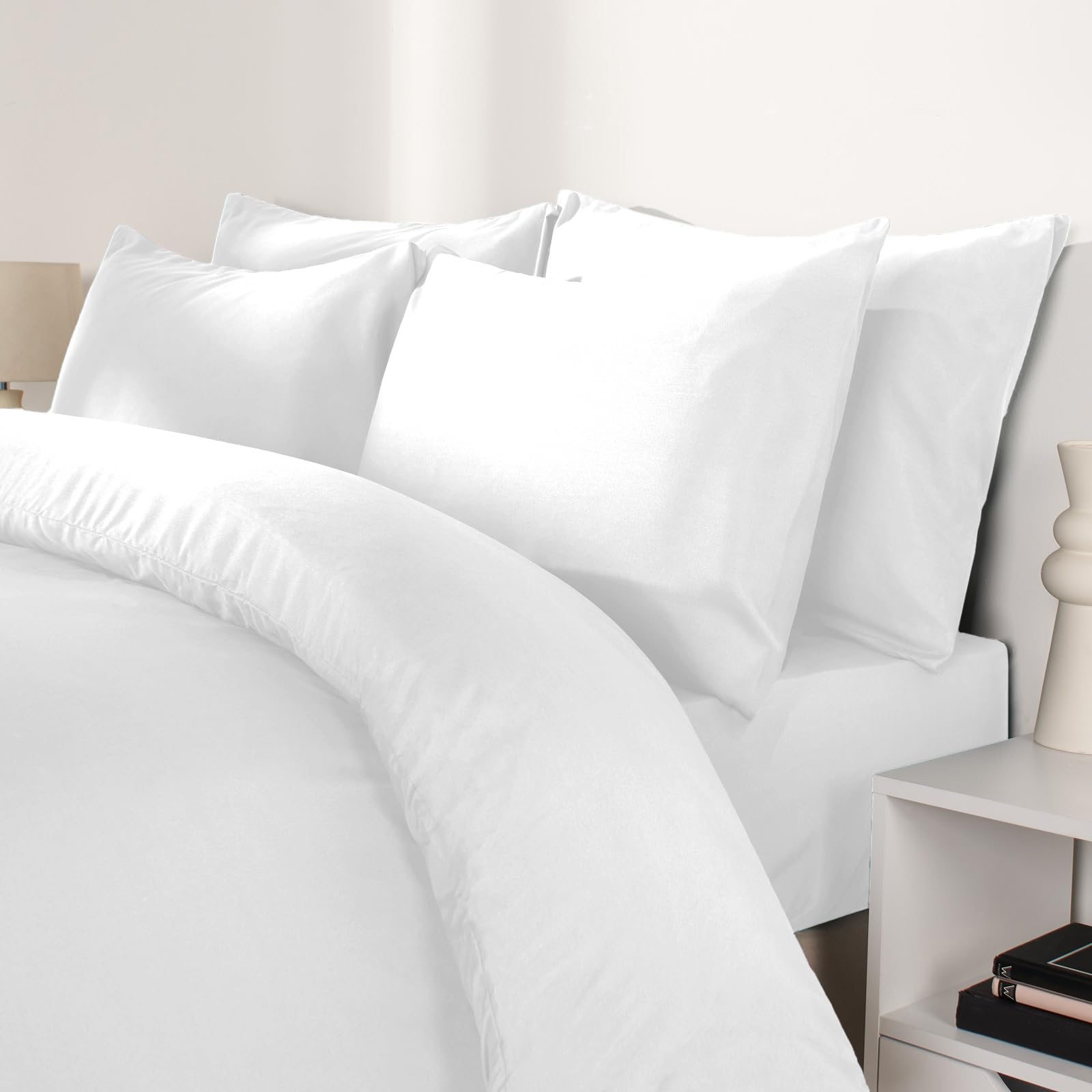 Brentfords White Pillow Cases 2 Pack, Housewife Pillowcases Bed Pillow Soft Comfortable Hotel Quality Pillow Case With Envelope Closure, 50 X 75Cm