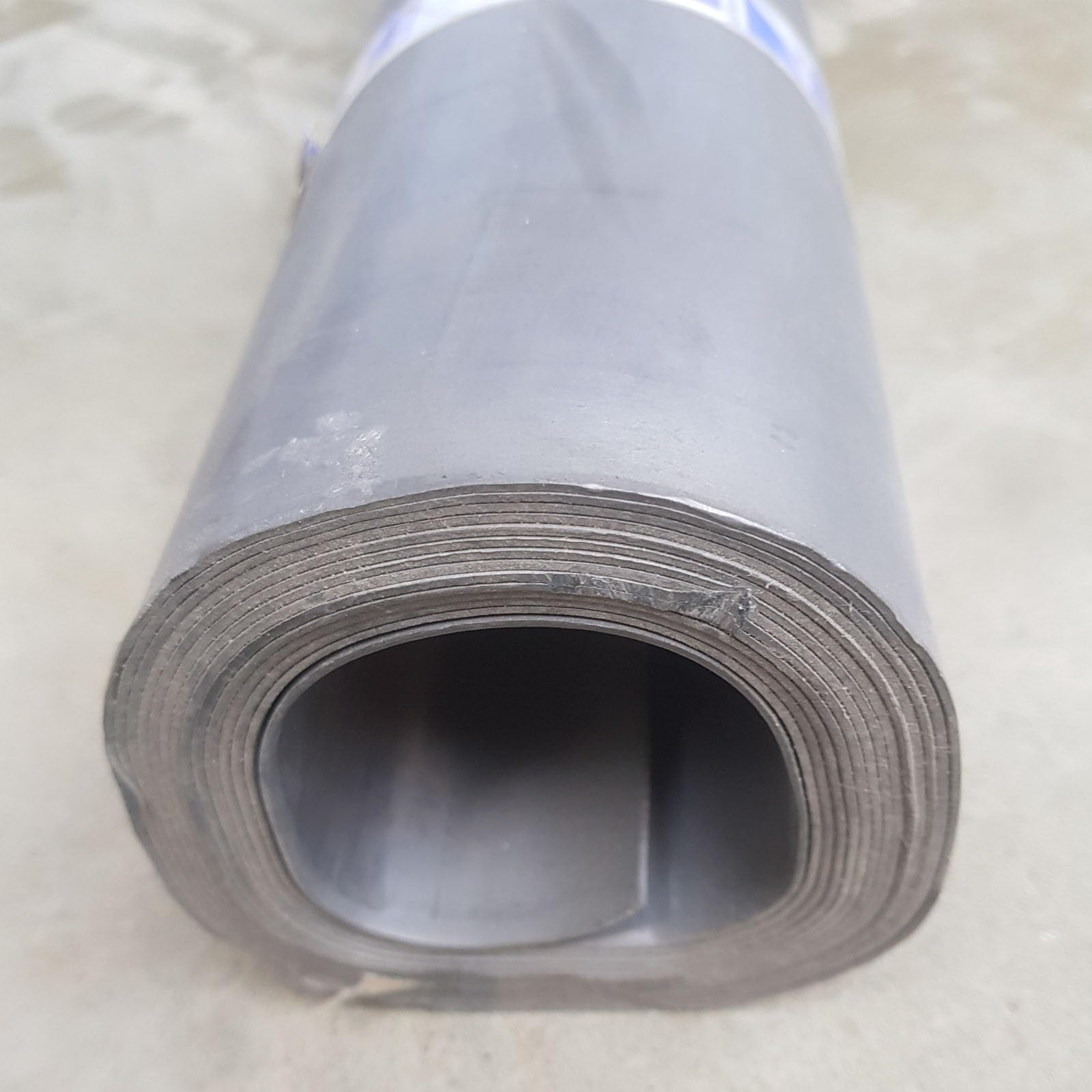 Rouleau de plomb Schneider enroulé | Longueur : 3,50 m | (33 cm x 3,50 m)