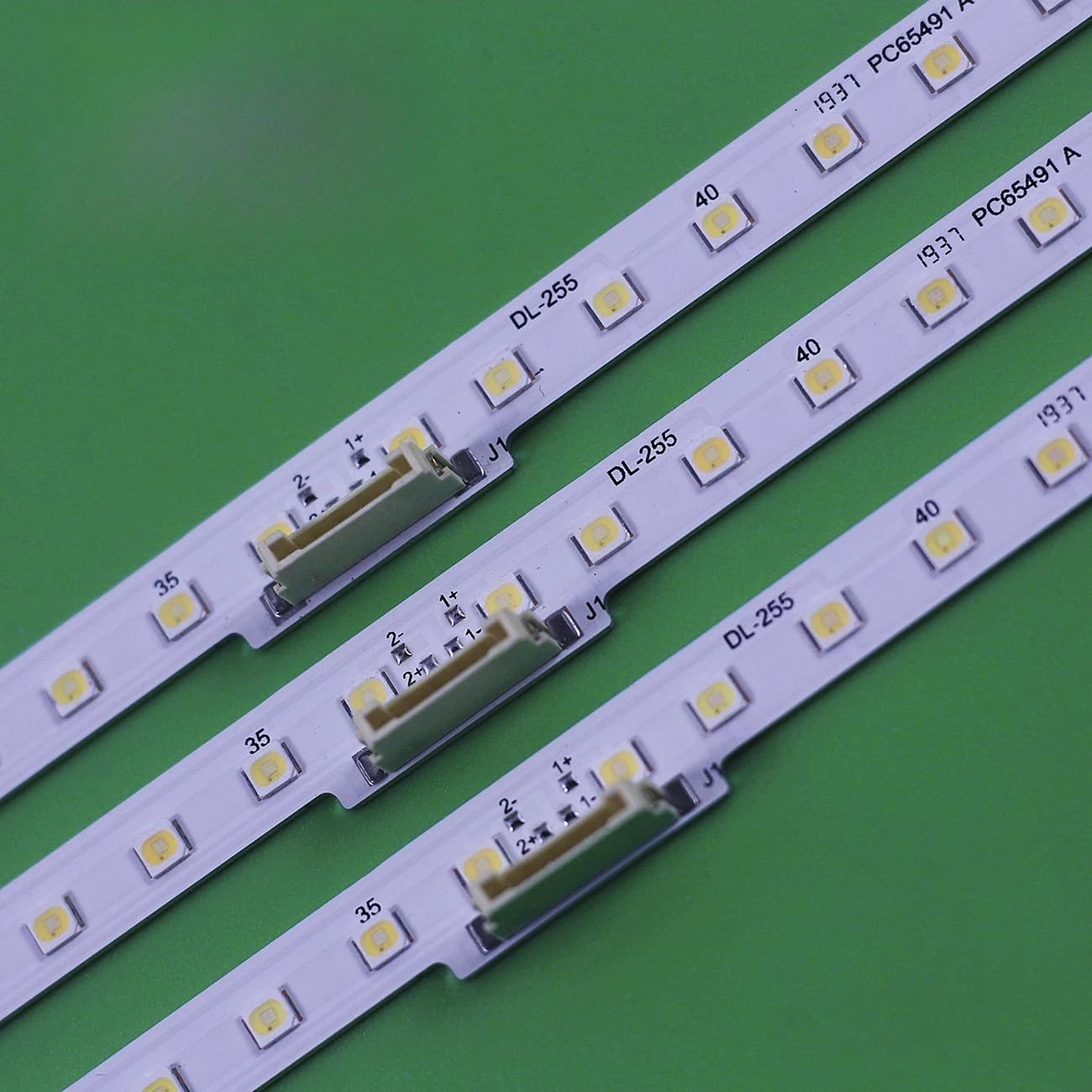 Samsung QN75Q6DRAF LED Light Strip Set Of 3 In Metal Casing BN96-48257A