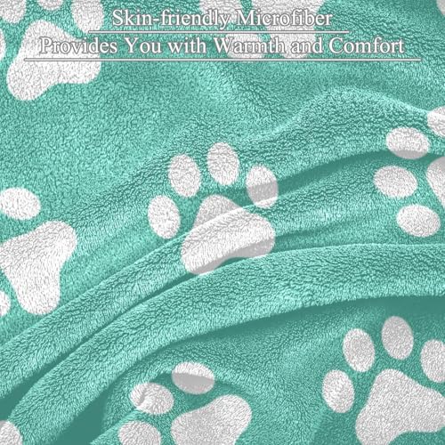 Couverture polaire patte de chat blanc pour des soirées cocooning douillettes - 3