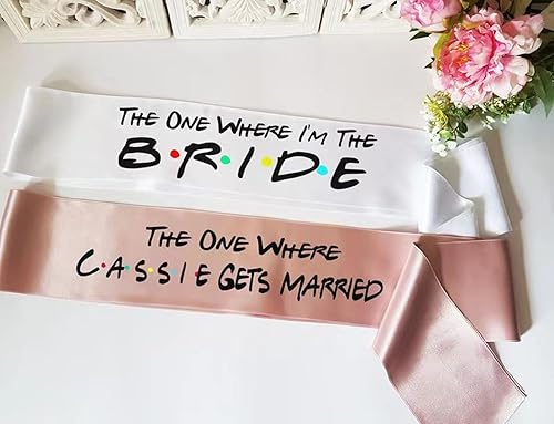 Miniatura 4 de Banda de novia con texto en inglés "The one Where I'm The Bride Sash" para despedida de soltera, fiesta de fin de semana, decoración de despedida de