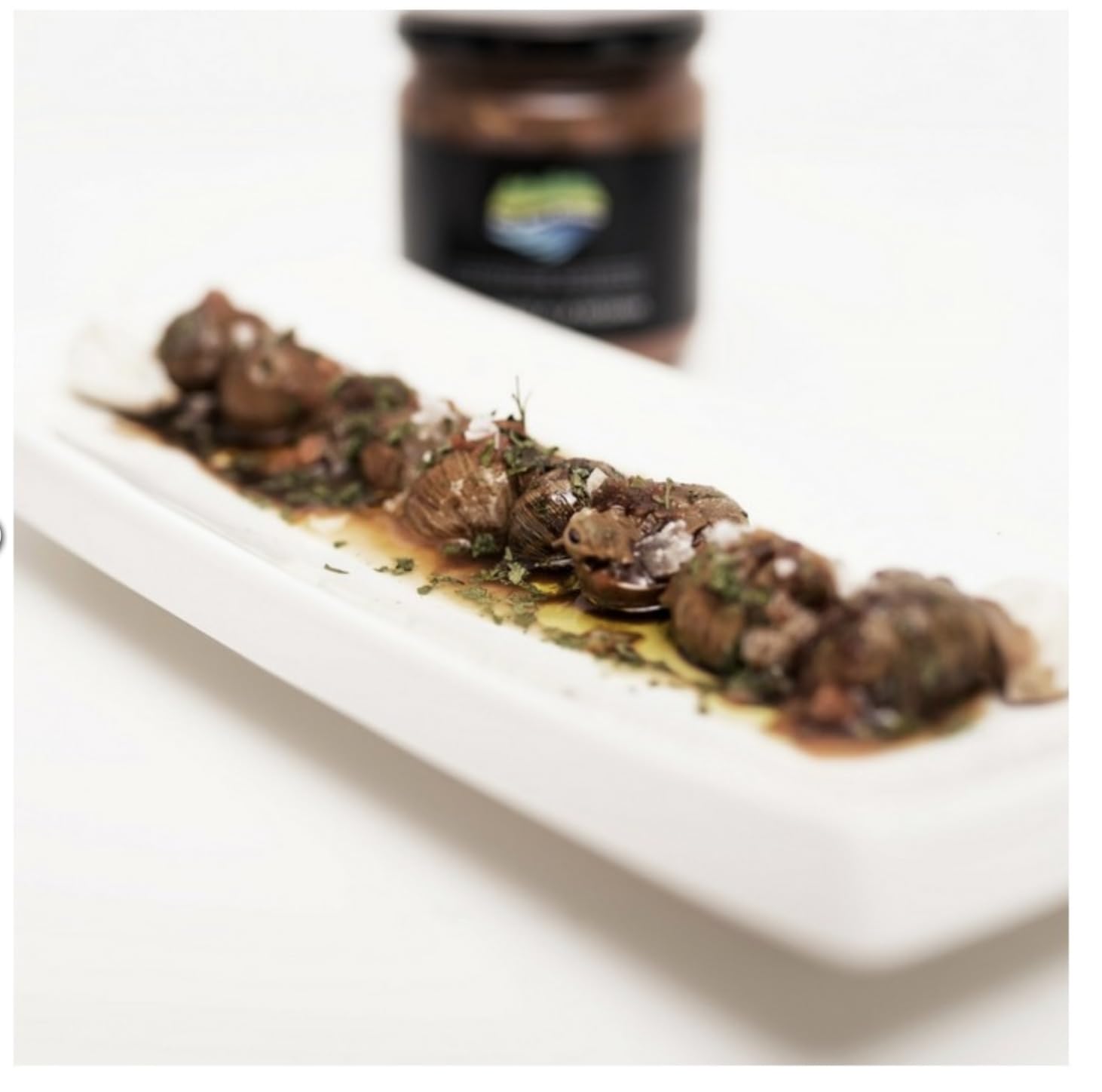 Lumache in salsa Riojana. Lumache in umido. Giarrettiera piccante. Gourmet. Lumache cotte 720ml. Ricetta familiare e fatta in casa. Regalo originale per tutti. Prodotto 100% fabbricato in Spagna.