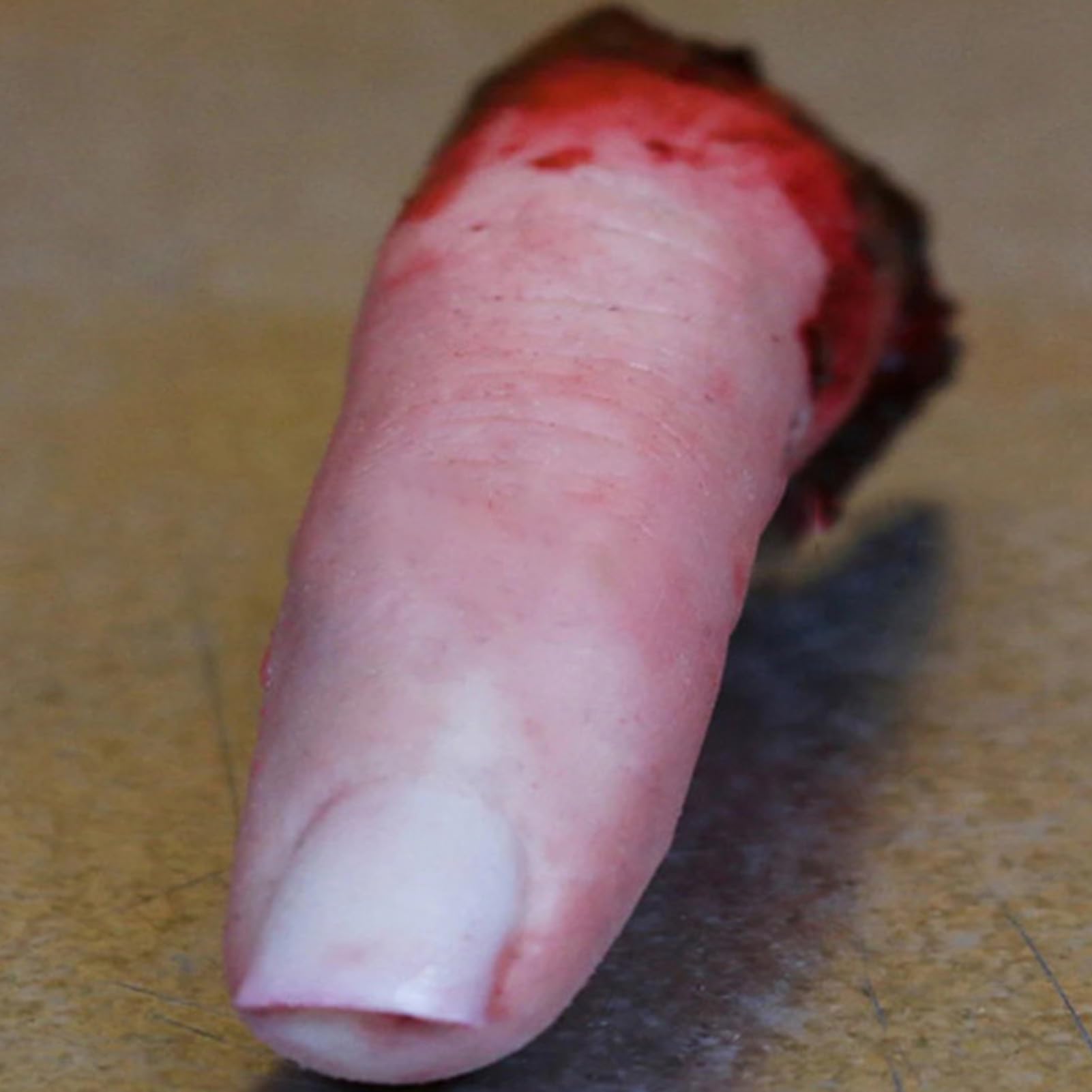 5pieces Severed Finger | Chopped Off Fingers | Horror Simulated Bloody Finger | Haunted House Prop | Scary Costume Accessory For Enhancing The Halloween Atmosphere 8cm