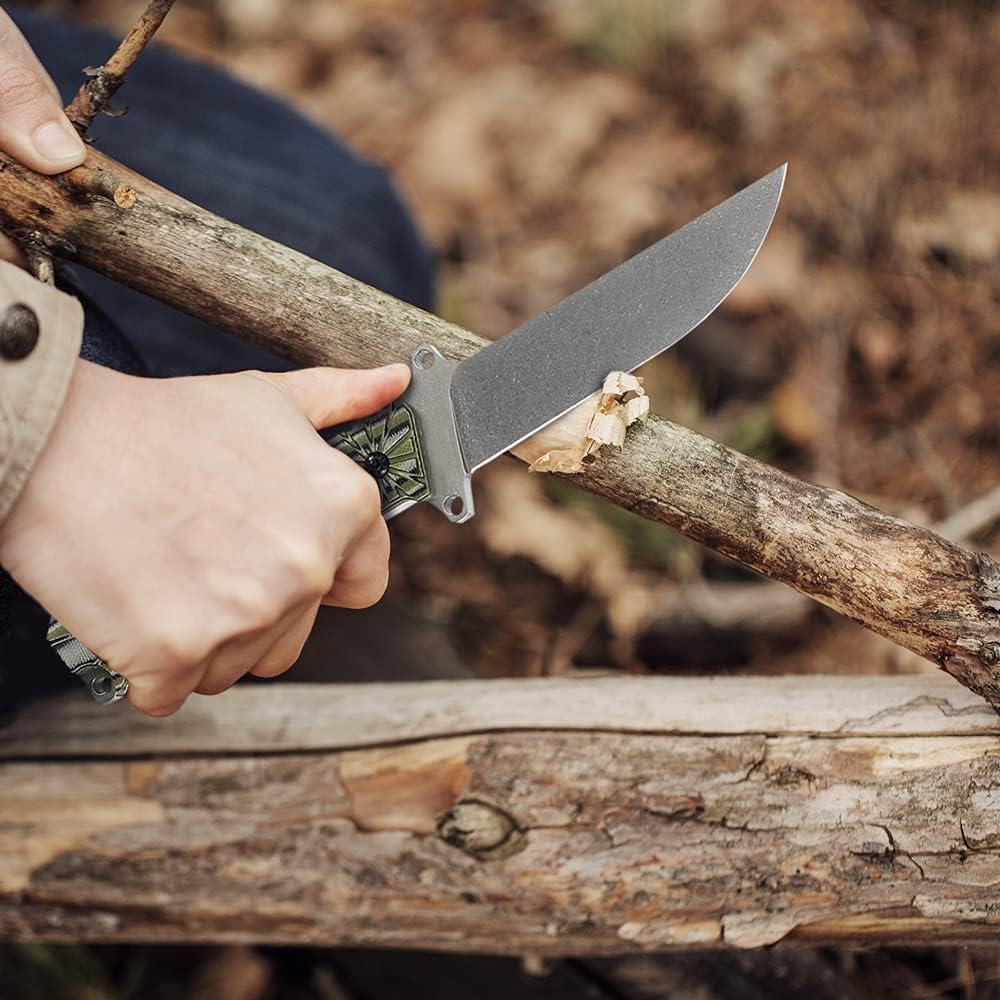 Cool Hand 3/8" Thick Beast Survival Hunting Knife - Fixed Blade with 440C Stainless Steel, Includes Kydex Sheath, Belt Clip, and Paracord Attachment