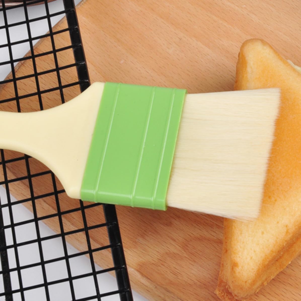 Basting Brush for Baking Cakes and Steak, Wool Plastic Handle