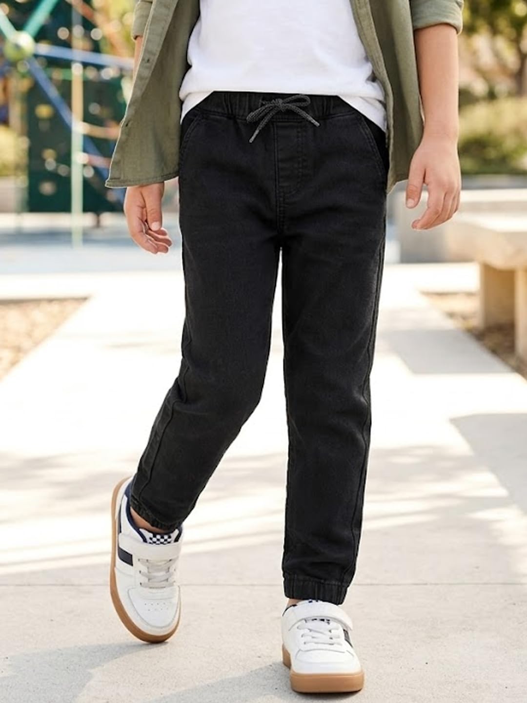Urbano Juniors Boy's Black Slim Fit Stretchable Jogger Jeans (junhpsjoggerboy-black-9-10)