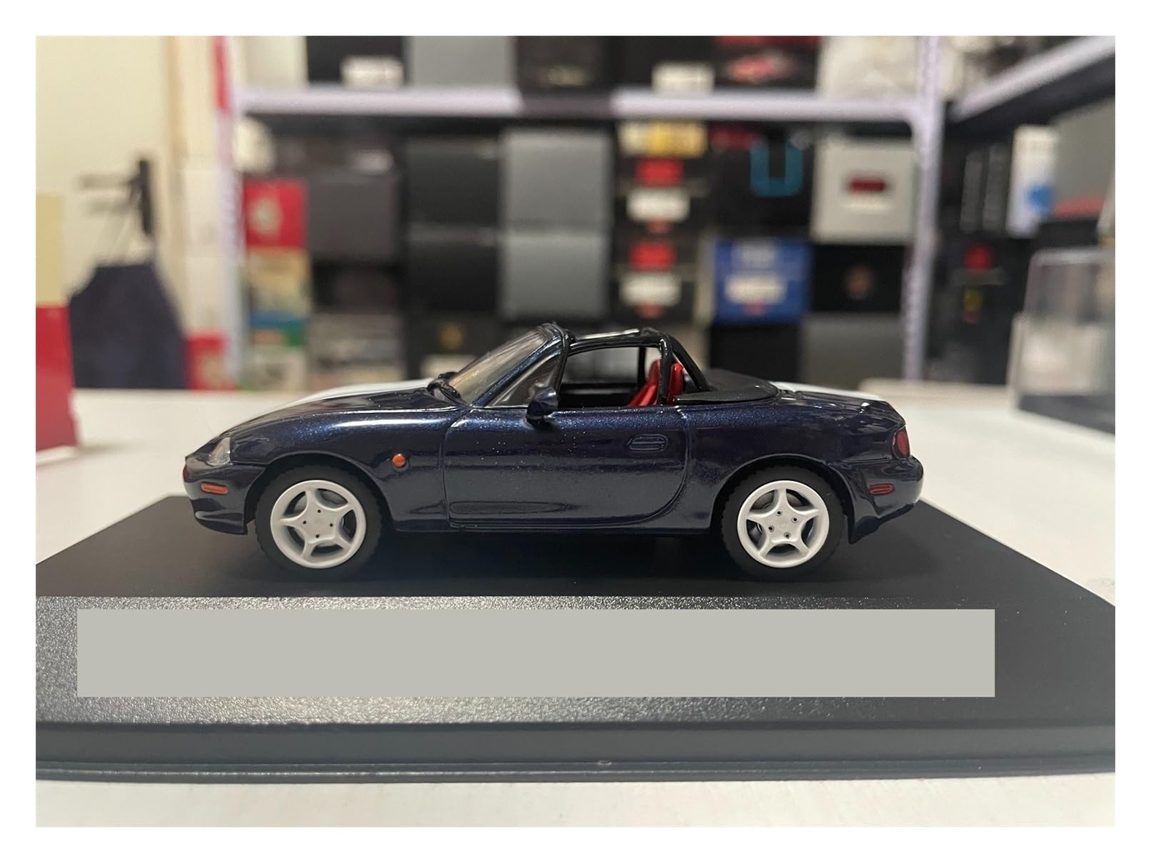 Amazon | ミニカーモデル 1:43スケール マツダMX-5 スポーツカー