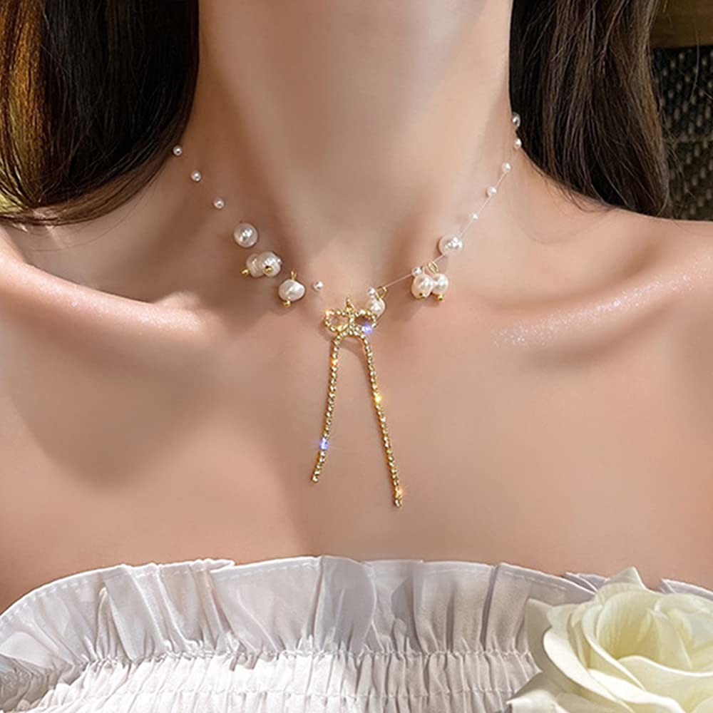 Wiwpar Dainty Pearl Clavicle Chain Choker Necklace Rhinestone Butterfly Pendant Necklace Clavicle Necklace for Women and Girls