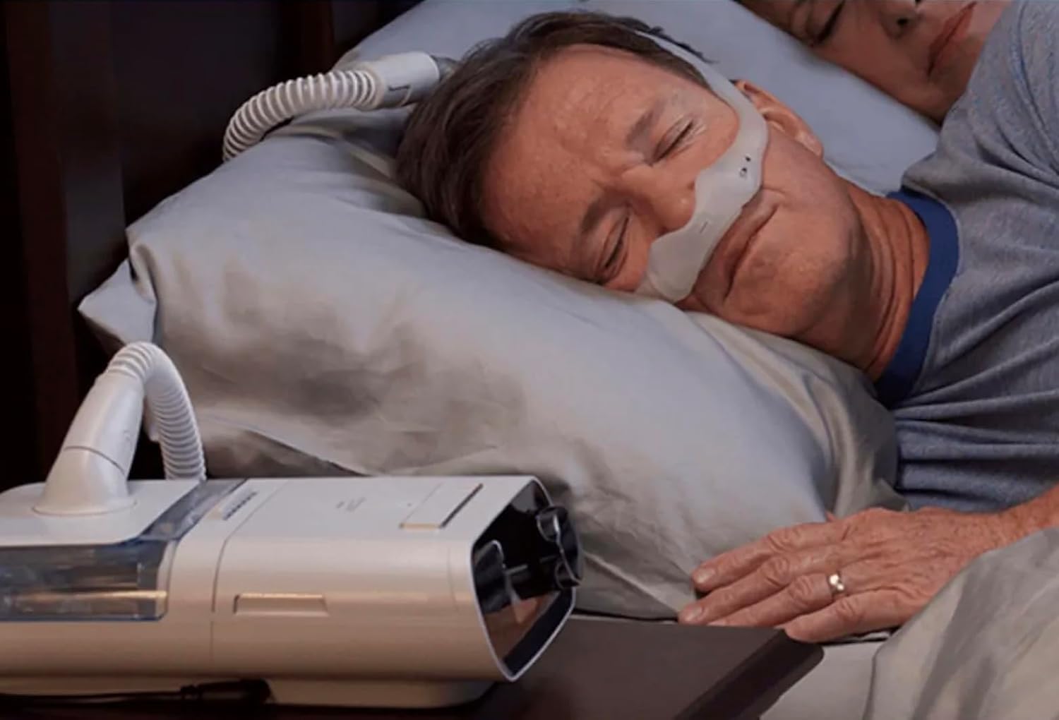 Philips Dreamstation Bipap Avaps 25-Humidifier, Tubing, Filter, Power Supply and Carrie Case for Use of Humble-Way-Vier Positive Ways Pressure Machine Philips Dreamstation Bipap Avaps 25-Humidifier, Tubing, Filter, Power Supply and Carrie Case for Use of Humble-Way-Vier Positive Ways Pressure Machine