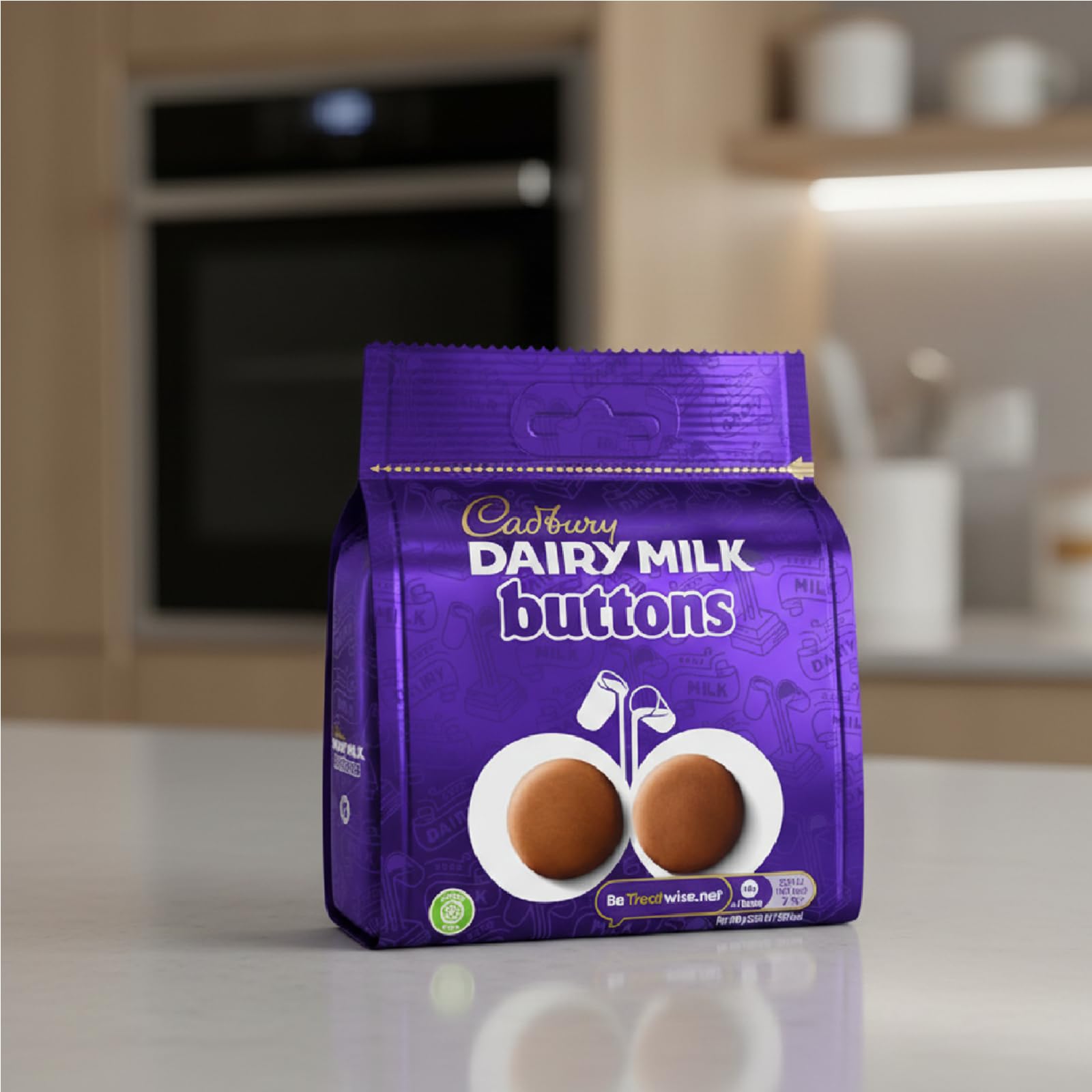 Cadbury Dairy Milk Giant Chocolate Buttons Bag, 95g, Parfait pour partage avec amis et famille, Pack de 10