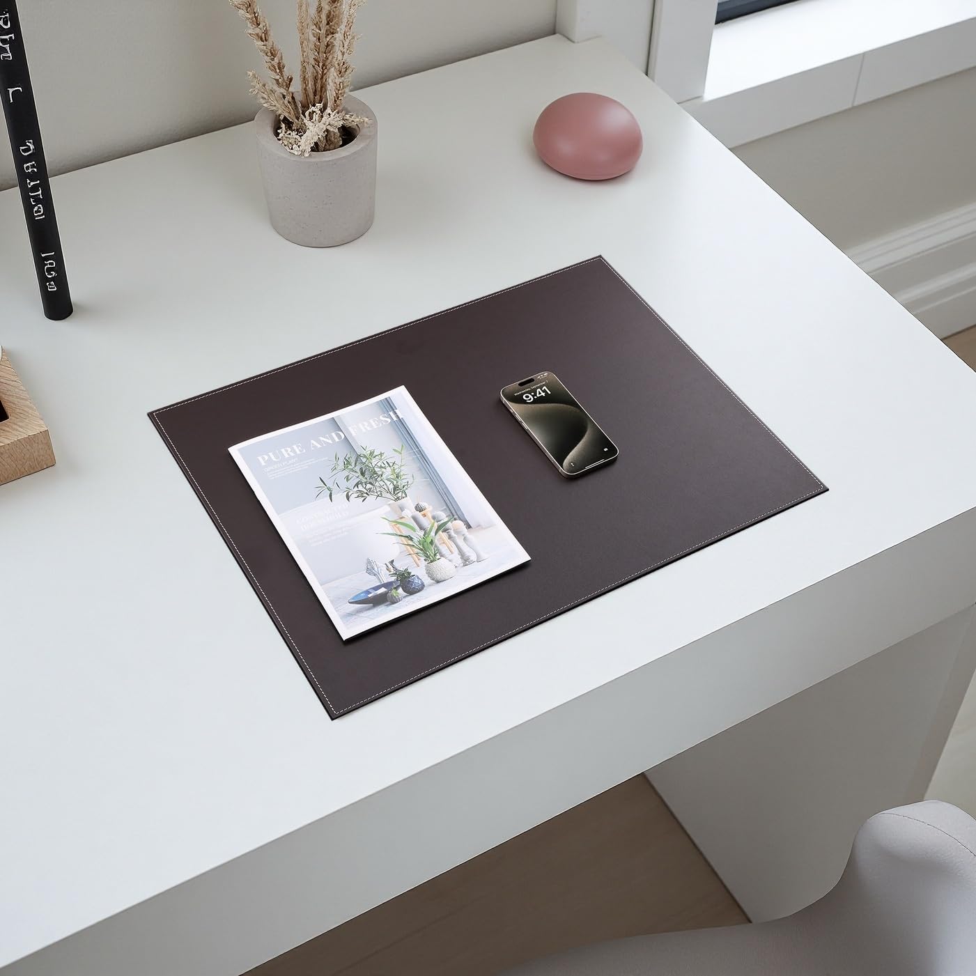 KINGFOM Schreibtischunterlage & Unterlage, 61 x 45,7 cm, großes Mauspad, PU-Leder, für Desktop- und Laptops, Braun