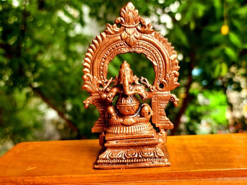 Image of Copper Idols of god Ganesh with Prabhavalli, 3.3 Inches,146 Grams, Patina Antique Finish, Pack of 2 Piece