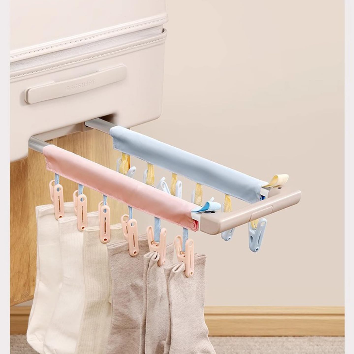 3 appendini da Viaggio Pieghevoli e Portatili con 6 Clip per Costumi da Bagno, stendini salvaspazio per asciugare Asciugamani e Calzini in Hotel, Campeggio