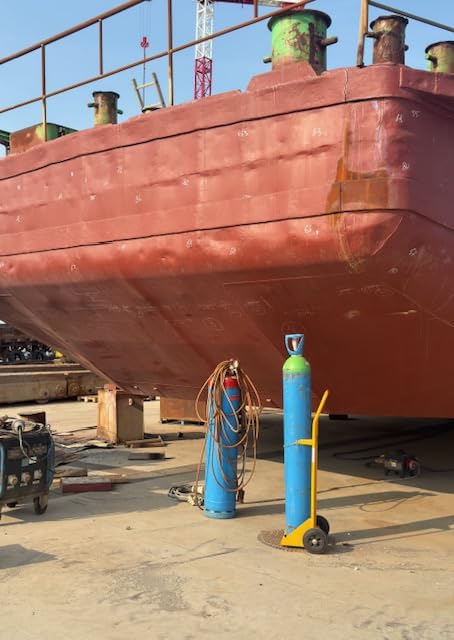 Svelt Carrello Porta Bombola da 40 Litri in Acciaio Verniciato – Professionale, Portata 200 Kg, Ruote Piene ø 200 mm, Maniglione Integrato e Catenella di Sicurezza per Fissaggio