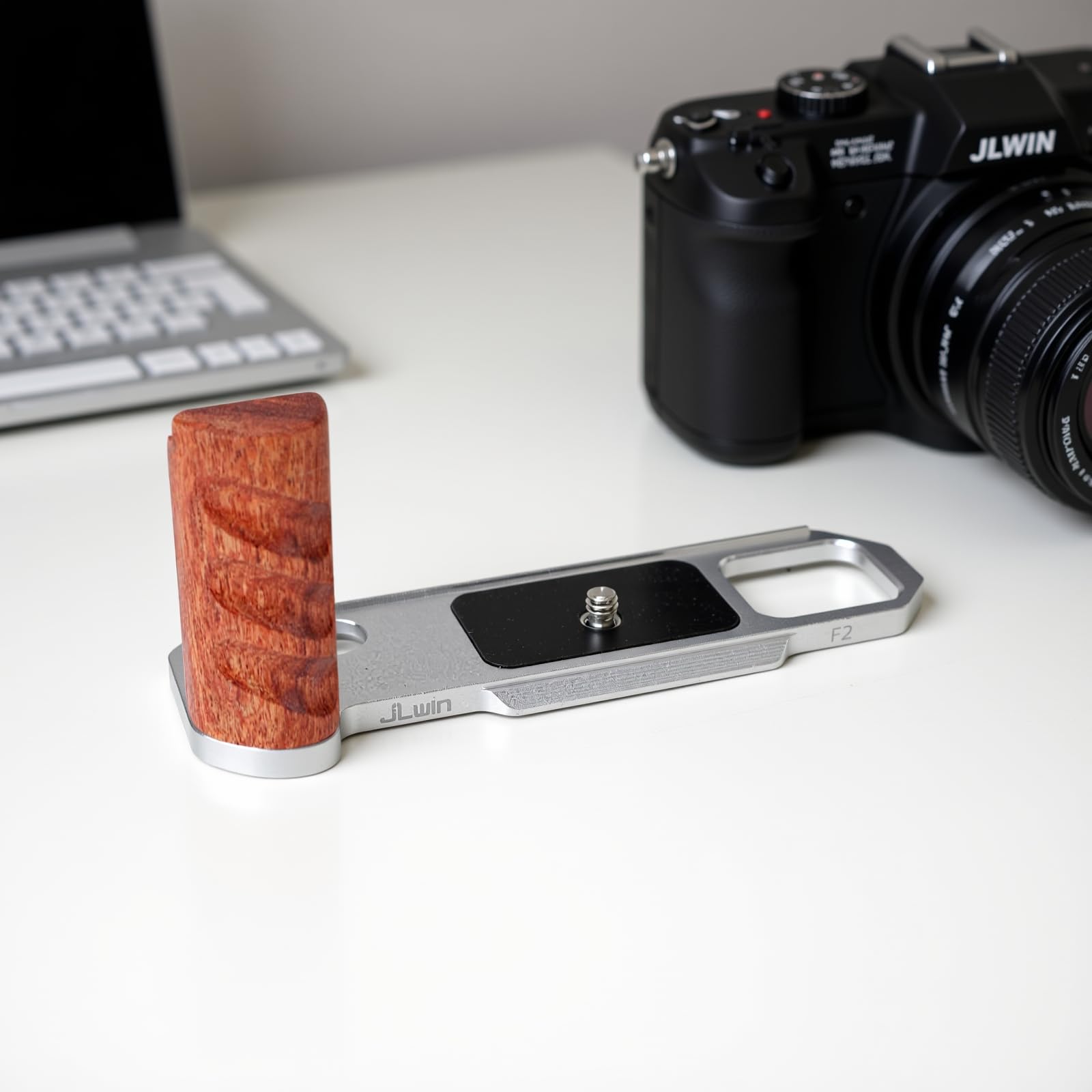 Cryfokt L Bracket Hand Grip for F2, F2A, F2S (SILVER) | Piastra a sgancio rapido, design robusto, uso esterno, funzionamento regolare