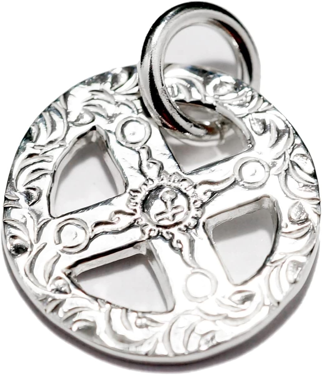 K18付・メディスンホイール付唐草彫り甲丸クロスL ファーストアローズ