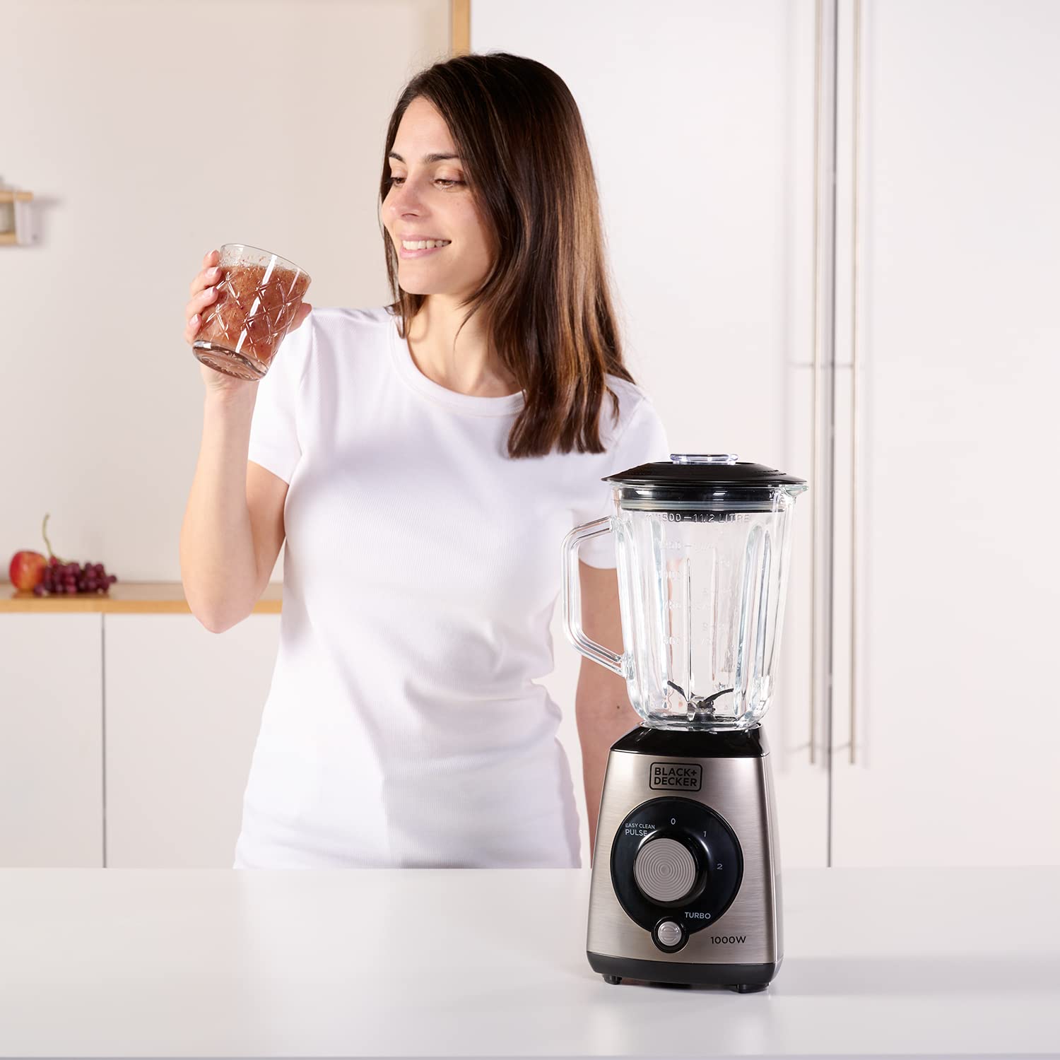 BLACK+DECKER BXJB1000E – Batidora De Vaso 1000W | Jarra Cristal 1.5L | 2 Velocidades + Pulse | 4 Cuchillas Inox | Pica Hielo | Función Turbo | Negro/Gris